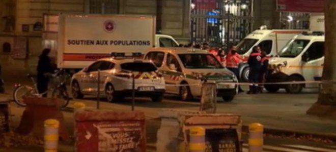 Очевидцы теракта в Париже: Люди прятались под телами умирающих, чтобы выжить