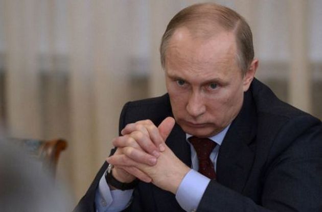 Очень довольный Путин признал: Запад ему не доверяет 