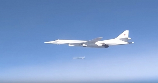 СМИ: РФ бомбит Сирию новейшими крылатыми ракетами  X-101. ВИДЕО