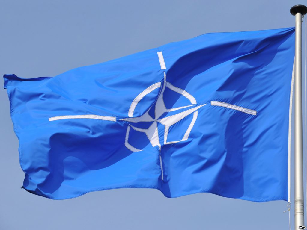НАТО: Политика сдерживания России снова актуальна 