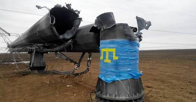 Активисты потребовали прекратить ремонт ЛЭП, ведущей в Крым