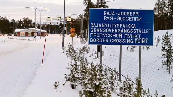 Финляндия начала выдворять мигрантов в Россию