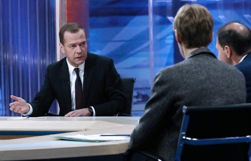 Медведев не смог подобрать приличных слов к украинскому руководству