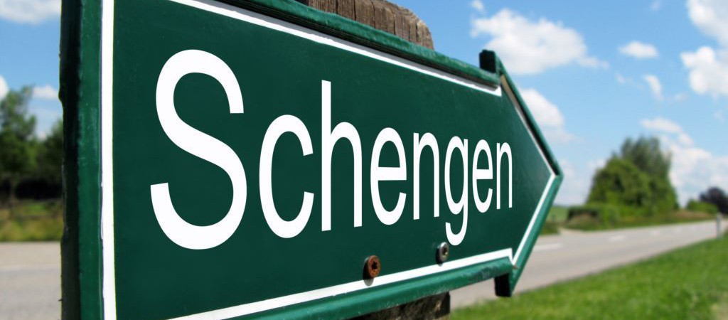 Экс-министр обороны: На Западе уже слышны голоса о разрушении Шенгенской зоны 