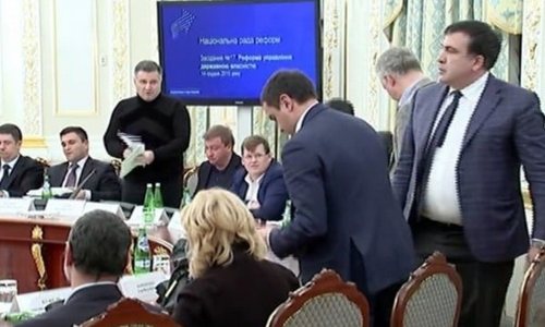 Эксперт: Яценюк и Аваков четко показали, что революция закончилась