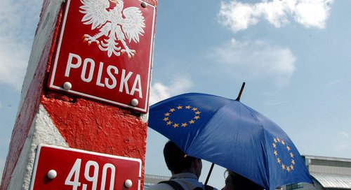 ЕС обеспокоен: в Польше может начаться конституционный кризис