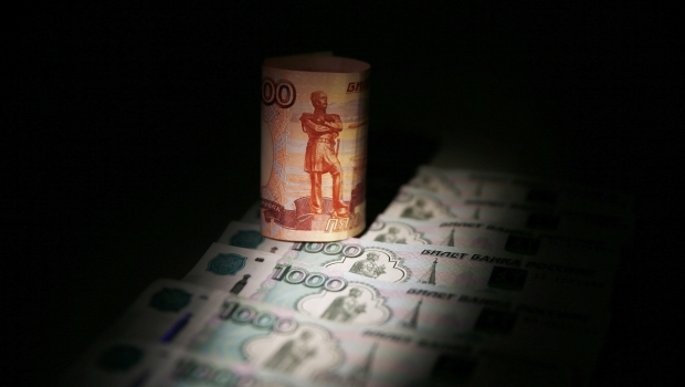 Российский рубль слегка просел под натиском евро 