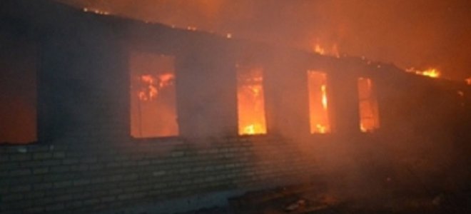 Пожар в воинской части на Одесчине: сгорела казарма. ФОТО