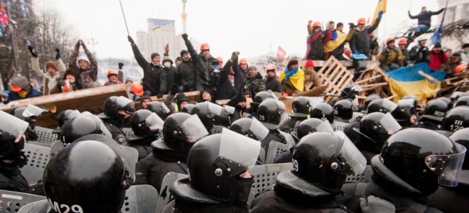 Кабмин выделил денежную помощь пострадавшим на Евромайдане 