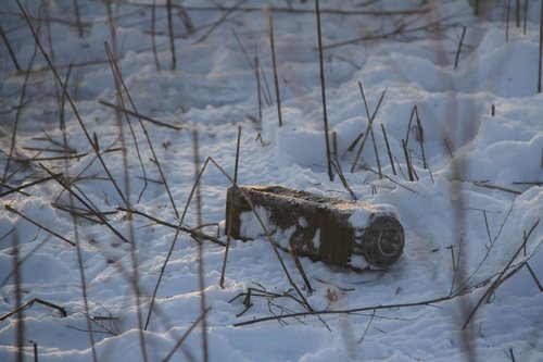 Под Светлодарском саперы обезвредили российскую кассетную мину. ФОТО
