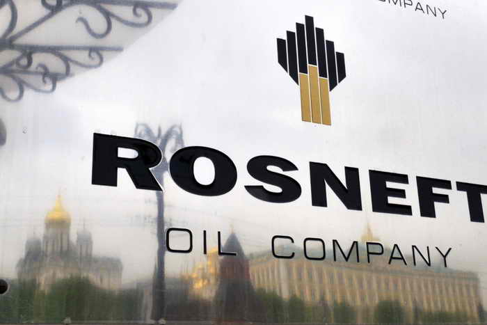 «Роснефть» избавляется от сети АЗС в Украине