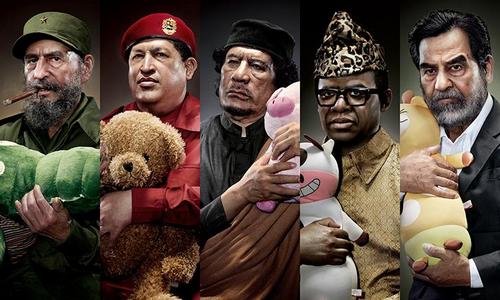 Мягкие игрушки вместо автомата: мировых диктаторов «перефотографировали». ФОТО