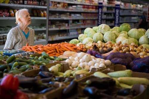 Вегетарианцам радость: в Украине резко подешевели овощи и фрукты 