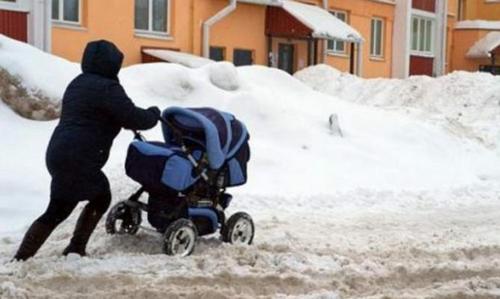 Россияне показали, как можно отомстить ЖЭКу за неубранный снег. ФОТО
