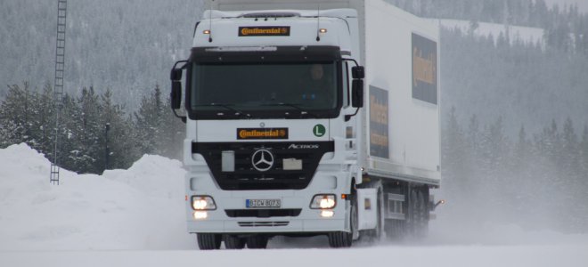 Почему на этот раз грузовикам запретили въезд в Киев 