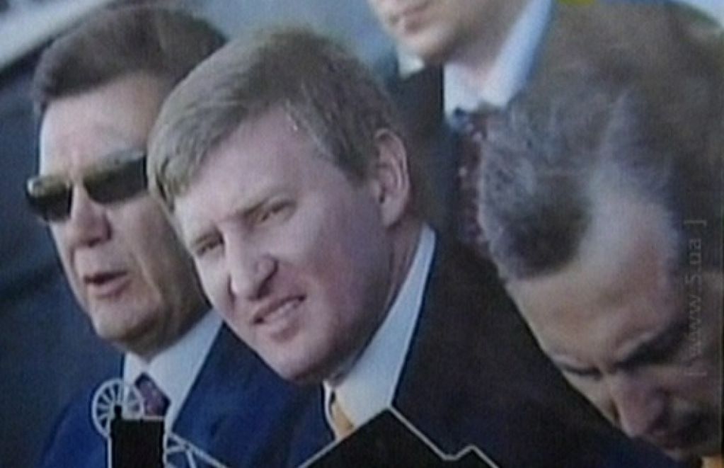 Барыги Януковича подмяли Донбасс и доят Украину 