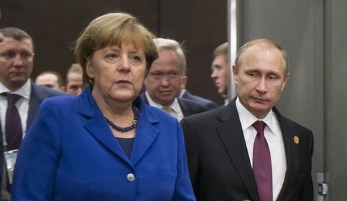 Не успел Порошенко уехать, Путин тут же позвонил Меркель