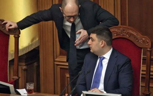 Гройсман осадил Яценюка: Делать дураками народных депутатов я не дам