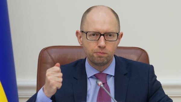 Яценюк анонсировал переговоры с Порошенко и радикалами