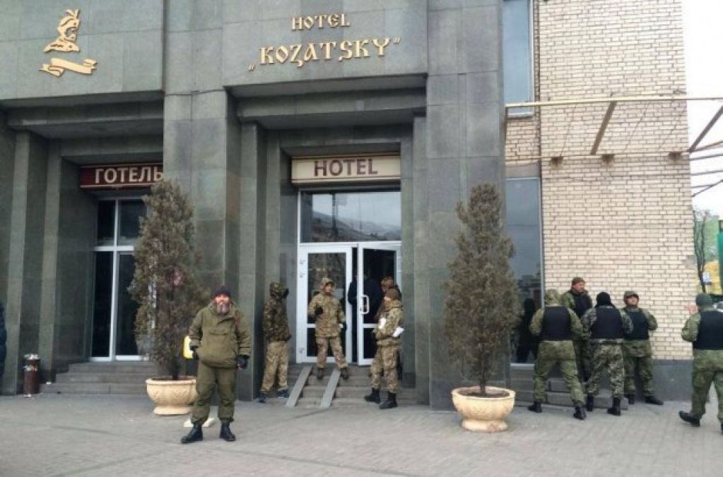 Жить по Конституции, или Что случилось на Майдане