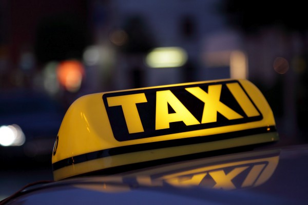 Киевские таксисты выяснили, чем занимается Кличко за их спинами