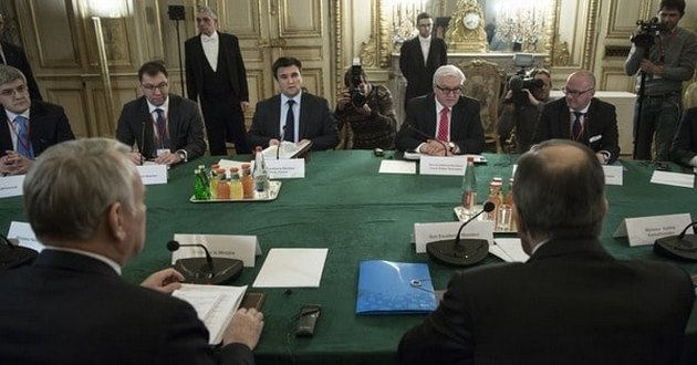 На переговорах в Париже озвучили сроки выборов на Донбассе