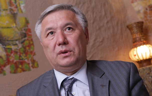Экс-премьер: Причины конфликта Порошенко и Яценюка заложены в Конституции