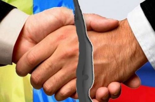 Чи потрібно Україні розривати дипломатичні відносини з Росією