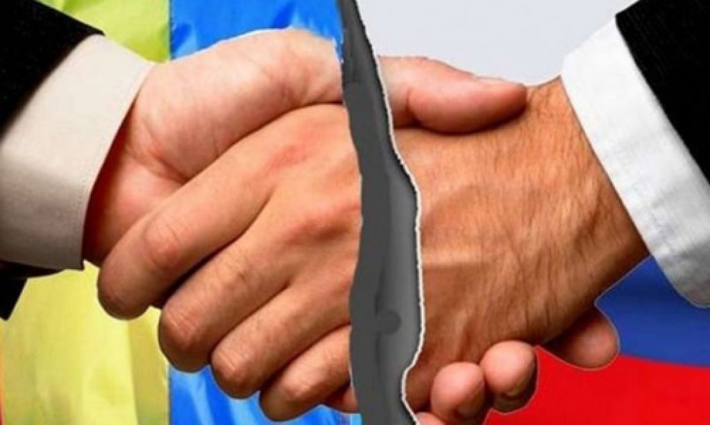 Чи потрібно Україні розривати дипломатичні відносини з Росією