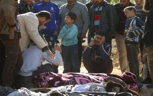 В пригороде Дамаска ударили по школе и больнице: много погибших и раненых