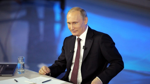 СМИ показали реальные вопросы россиян к Путину. ВИДЕО