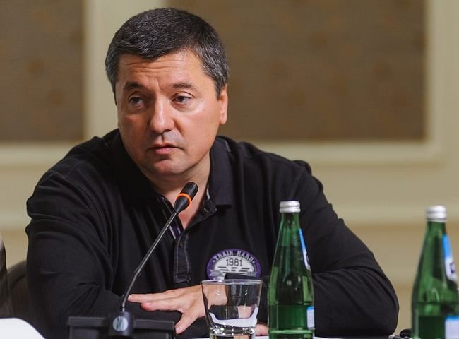 Политолог об «узурпации» со стороны Порошенко: Нельзя захватывать власть с 10% рейтинга 
