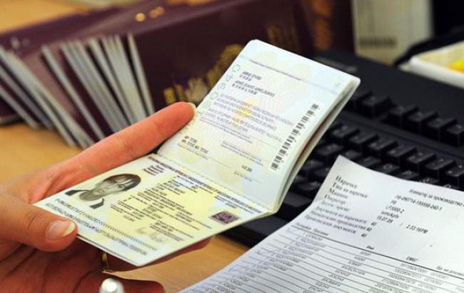 Європейці скасовують візи, щоб в Україні не повторився 2013 рік