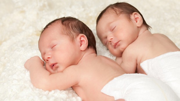Ученые раскрыли секрет долгожительства близнецов