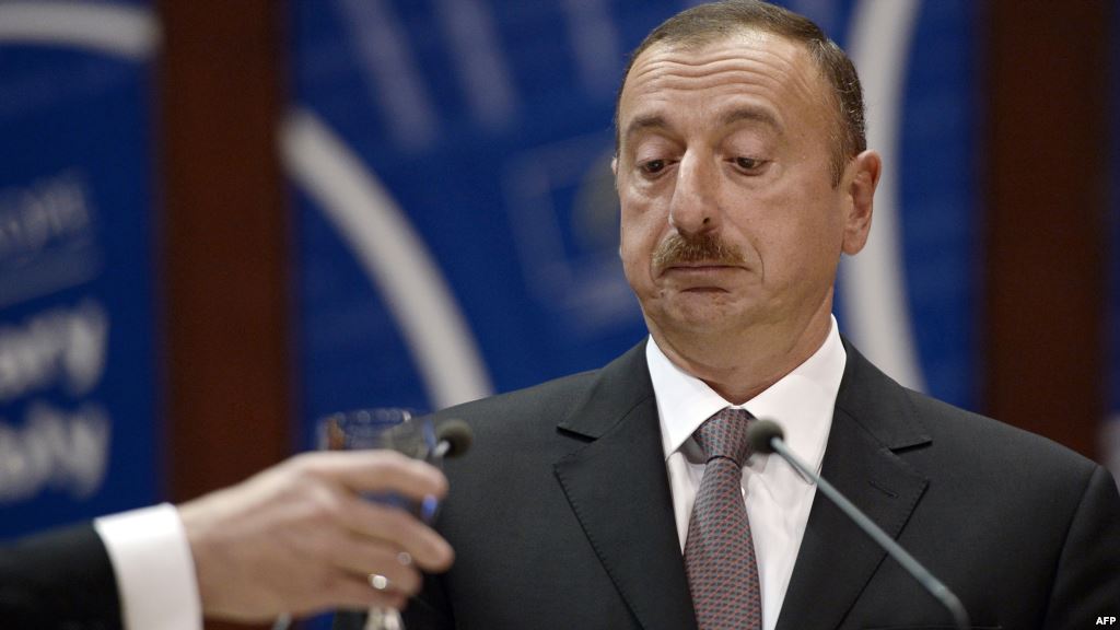 Президент Азербайджана заявил о новой «ядерной угрозе»
