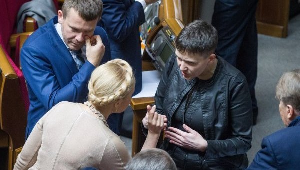 Тимошенко&Савченко: есть объяснение, что произошло между женщинами в Раде. ФОТО