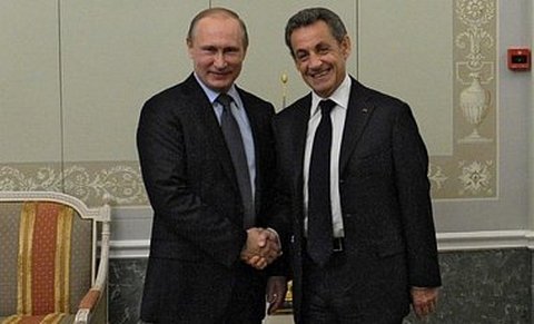 Саркози в России протянул руку «сильному Путину»