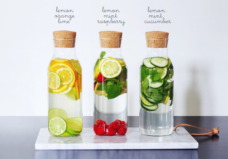 Детокс-вода: правда и домыслы о пользе фруктового напитка