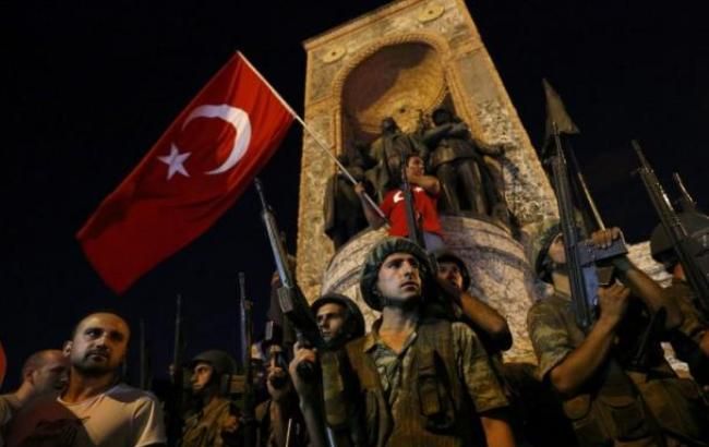 На военной базе НАТО в Турции начались обыски