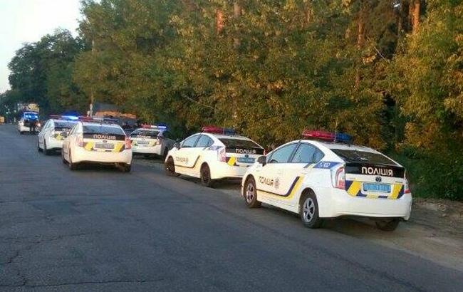 Киевcкая полиция на восьми автомобилях устроила грандиозную погоню за нарушителем. ВИДЕО