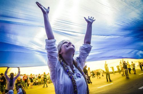 НЕ український світ. Непереможена Україна 