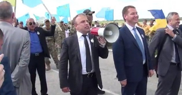 Губернатор Херсонщины — отдыхающим в Крыму украинцам: Нех** шастать!