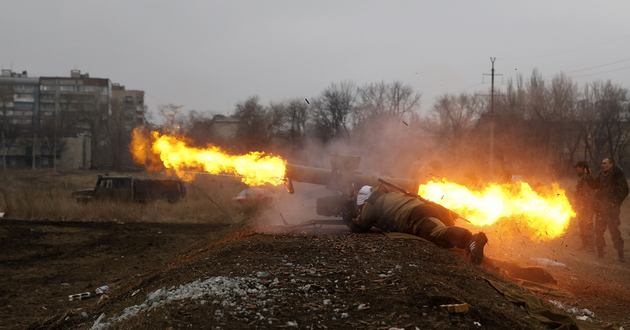 Напряжение на Донбассе нарастает: боевики выпустили полсотни снарядов 152-мм калибра