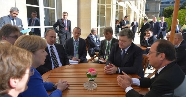 Кравчук хочет посадить Путина и Порошенко за стол переговоров. ВИДЕО