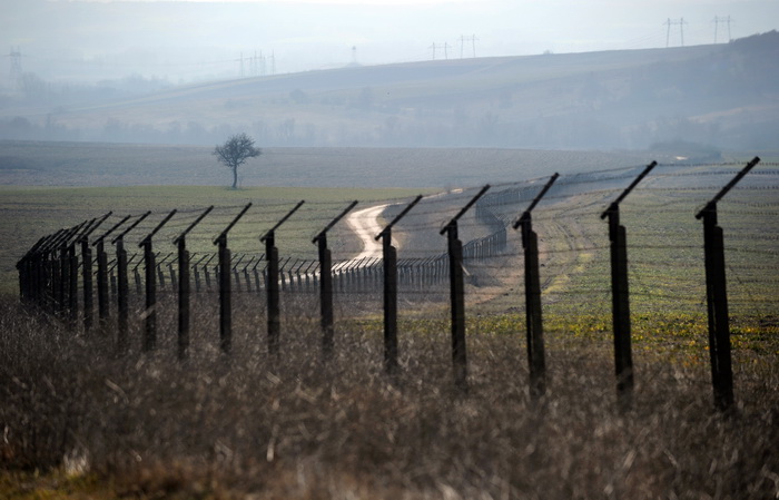 Трехметровая украинская мечта на чужой границе: Норвегия начала отгораживаться