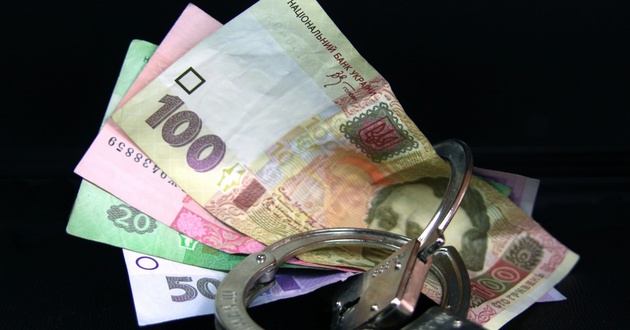 В Украине активизировались мошенники: в ходу фальшивые банкноты и кражи с карт