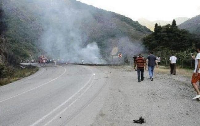 В Турции между Антальей и Кемером террористы нанесли ракетный удар