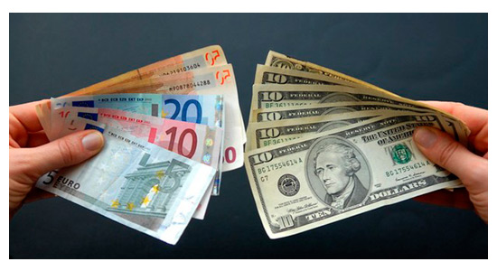 В Украине могут отменить 2% сбор при покупке иностранной валюты