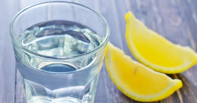 10 убедительных причин с утра выпить теплой воды с лимоном