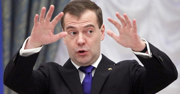 Этот Медведев сломался, несите следующего: премьер РФ насмешил до колик